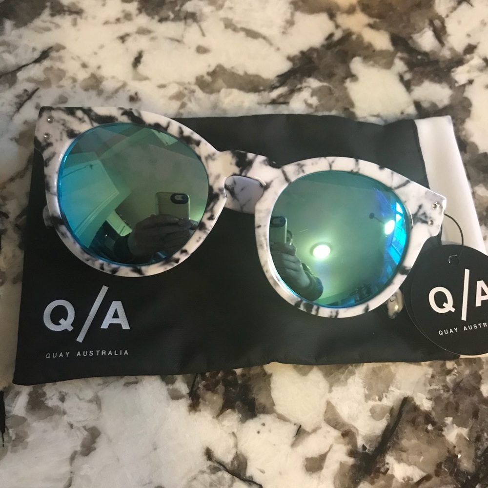 Quay Australia sunglasses, NWT!!